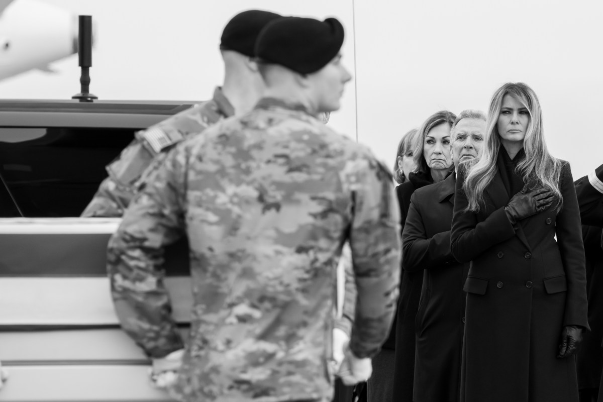 Vice President JD Vance and Second Lady Usha Vance attend the Dignified Transfer of remains of six U.S. soldiers killed in an Iranian drone strike in Kuwait, Saturday, March 7, 2026, at Dover Air Force Base, Delaware.(Official White House Photo by Emily J. Higgins.)