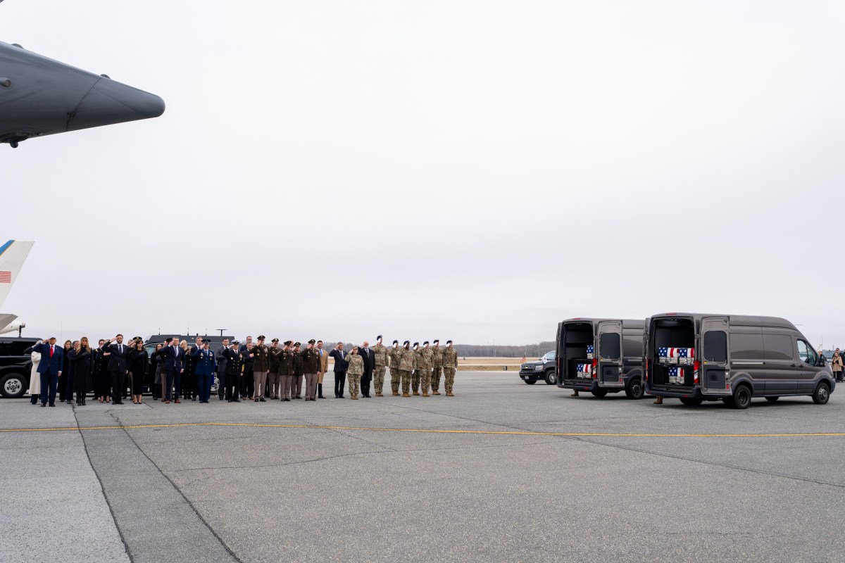 Vice President JD Vance and Second Lady Usha Vance attend the Dignified Transfer of remains of six U.S. soldiers killed in an Iranian drone strike in Kuwait, Saturday, March 7, 2026, at Dover Air Force Base, Delaware.(Official White House Photo by Emily J. Higgins.)