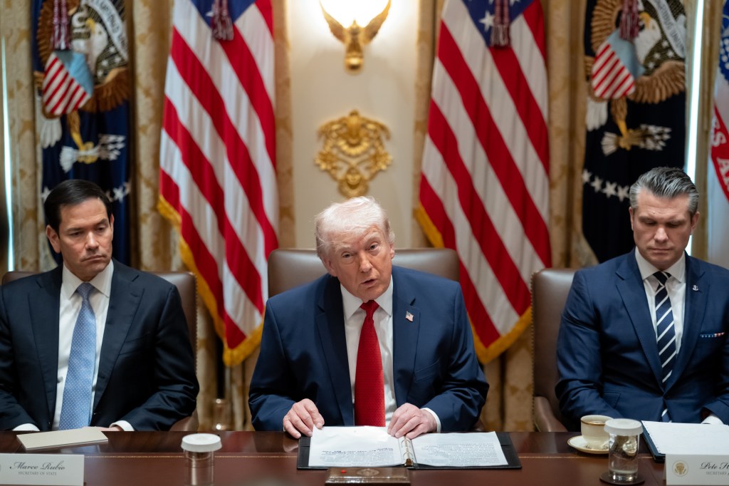 President Donald J. Trump holds a Cabinet meeting in the Cabinet Room, Thursday, March 26, 2026. Vice President JD Vance attends.(Official White House Photo by Emily J. Higgins.)