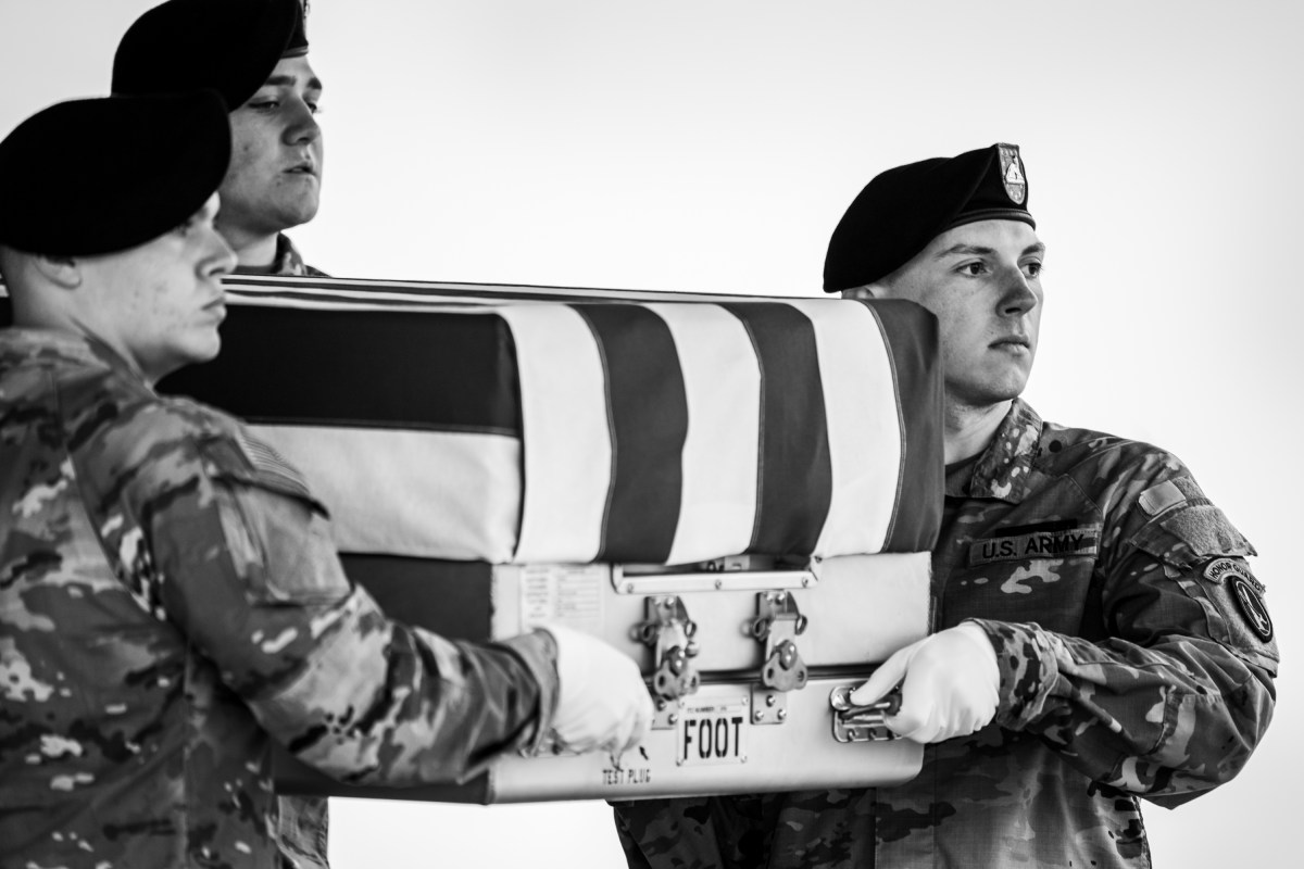 President Donald J. Trump and First Lady Melania Trump attend the Dignified Transfer of remains of six U.S. soldiers killed in an Iranian drone strike in Kuwait, Saturday, March 7, 2026, at Dover Air Force Base, Delaware. (Official White House Photo by Daniel Torok)
