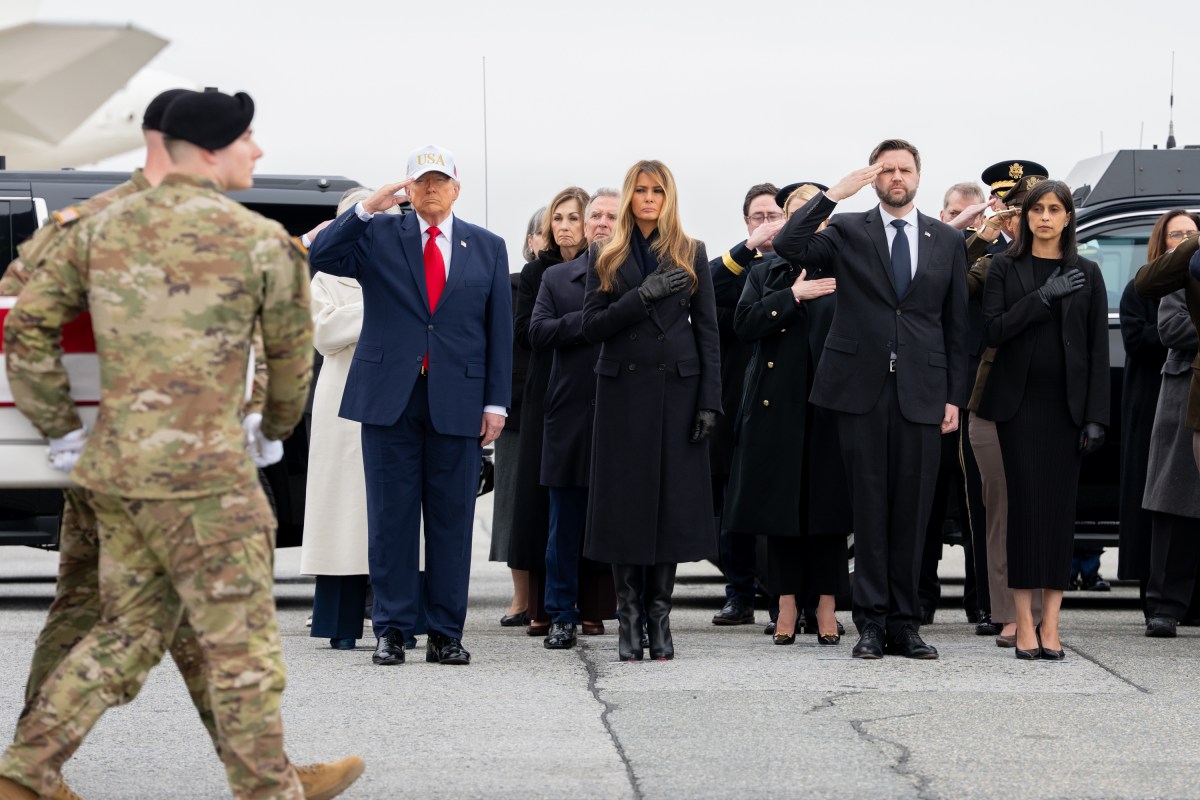 Vice President JD Vance and Second Lady Usha Vance attend the Dignified Transfer of remains of six U.S. soldiers killed in an Iranian drone strike in Kuwait, Saturday, March 7, 2026, at Dover Air Force Base, Delaware.(Official White House Photo by Emily J. Higgins.)