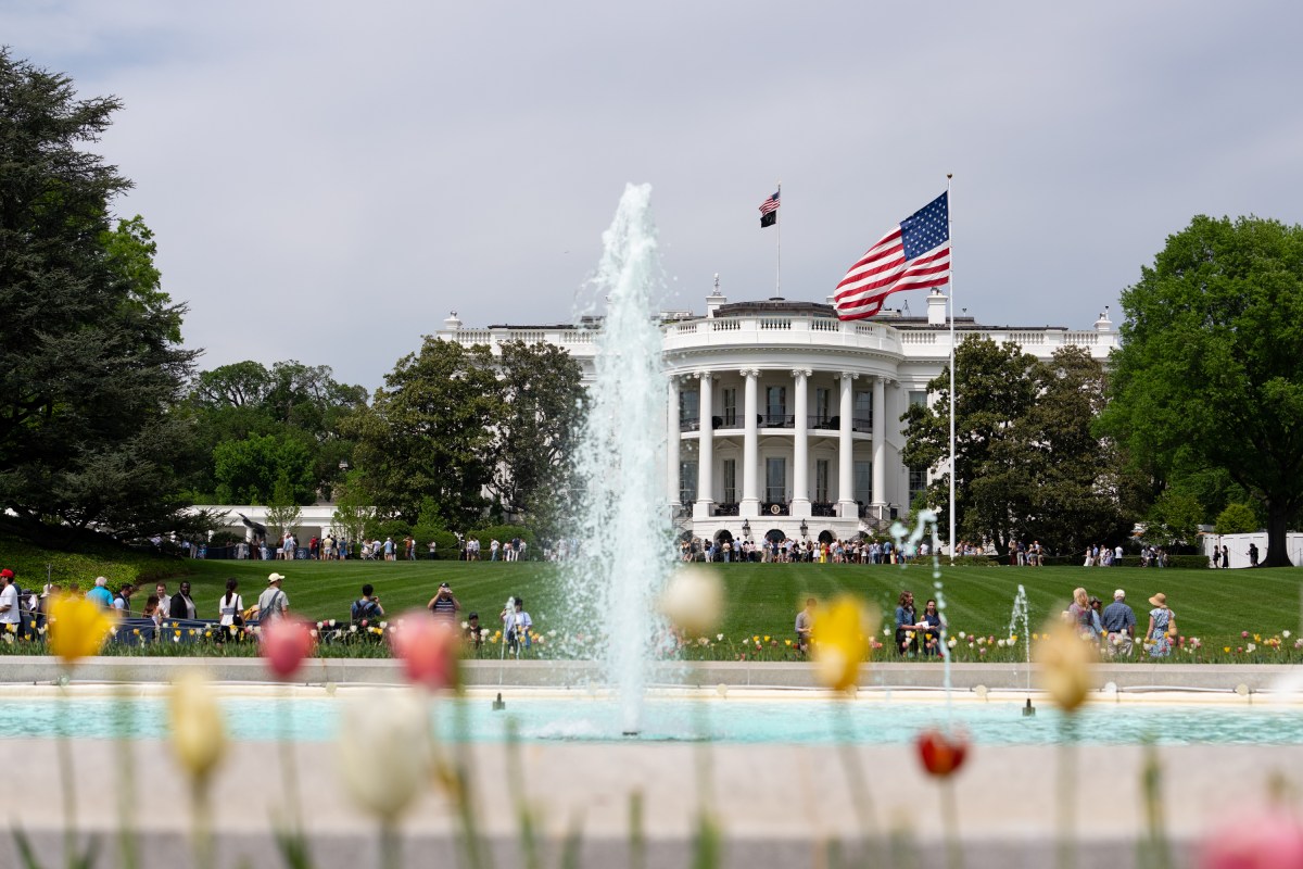 Spring Garden Tours take place on the South Lawn of the White House, Saturday, April 18, 2026. (Official White House Photo by Andrea Hanks)