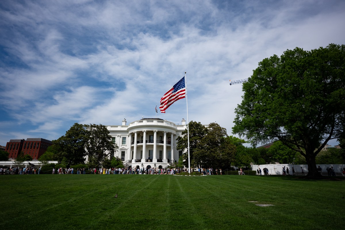 Spring Garden Tours take place on the South Lawn of the White House, Saturday, April 18, 2026. (Official White House Photo by Andrea Hanks)