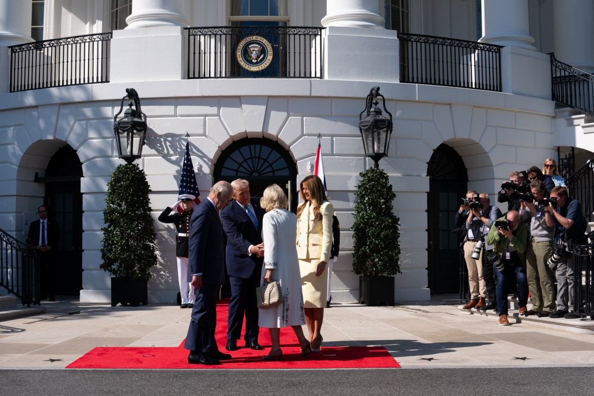 President Donald J. Trump and First Lady Melania Trump welcome King Charles III and Queen Camilla of the U.K. at the South Portico of the White House, Monday, April 27, 2026. (Official White House Photo by Andrea Hanks)