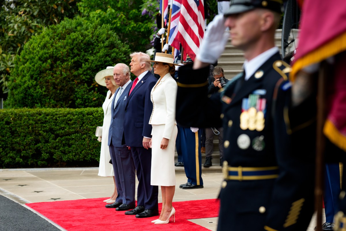 President Donald J. Trump and First Lady Melania Trump greet King Charles III and Queen Camilla of the United Kingdom at the South Portico during a State Arrival ceremony, Tuesday, April 28, 2026. (Official White House Photo by Andrea Hanks)