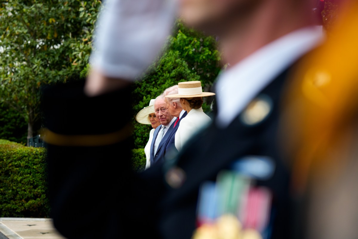 President Donald J. Trump and First Lady Melania Trump greet King Charles III and Queen Camilla of the United Kingdom at the South Portico during a State Arrival ceremony, Tuesday, April 28, 2026. (Official White House Photo by Andrea Hanks)