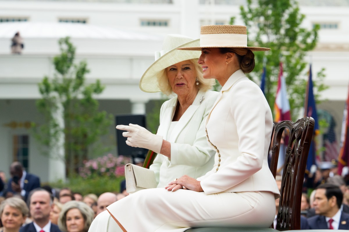 President Donald J. Trump and First Lady Melania Trump greet King Charles III and Queen Camilla of the United Kingdom at the South Portico during a State Arrival ceremony, Tuesday, April 28, 2026. (Official White House Photo by Andrea Hanks)