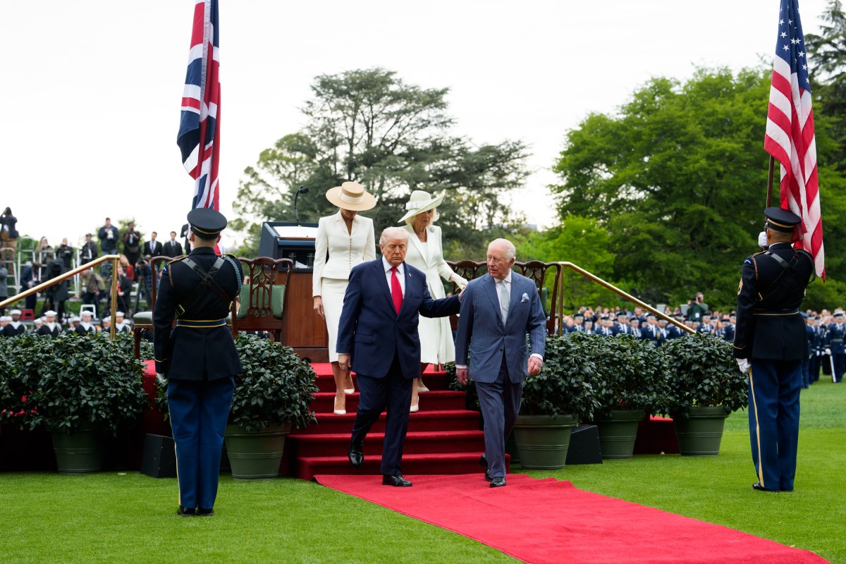 President Donald J. Trump and First Lady Melania Trump greet King Charles III and Queen Camilla of the United Kingdom at the South Portico during a State Arrival ceremony, Tuesday, April 28, 2026. (Official White House Photo by Andrea Hanks)