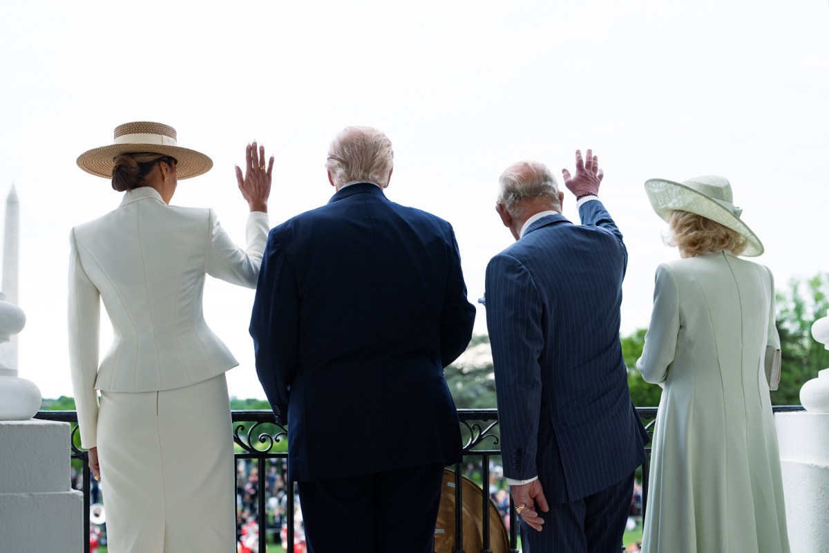 President Donald J. Trump and First Lady Melania Trump greet King Charles III and Queen Camilla of the United Kingdom at the South Portico during a State Arrival ceremony, Tuesday, April 28, 2026. (Official White House Photo by Andrea Hanks)