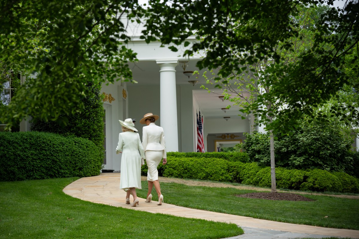 President Donald J. Trump and First Lady Melania Trump greet King Charles III and Queen Camilla of the United Kingdom at the South Portico during a State Arrival ceremony, Tuesday, April 28, 2026. (Official White House Photo by Andrea Hanks)
