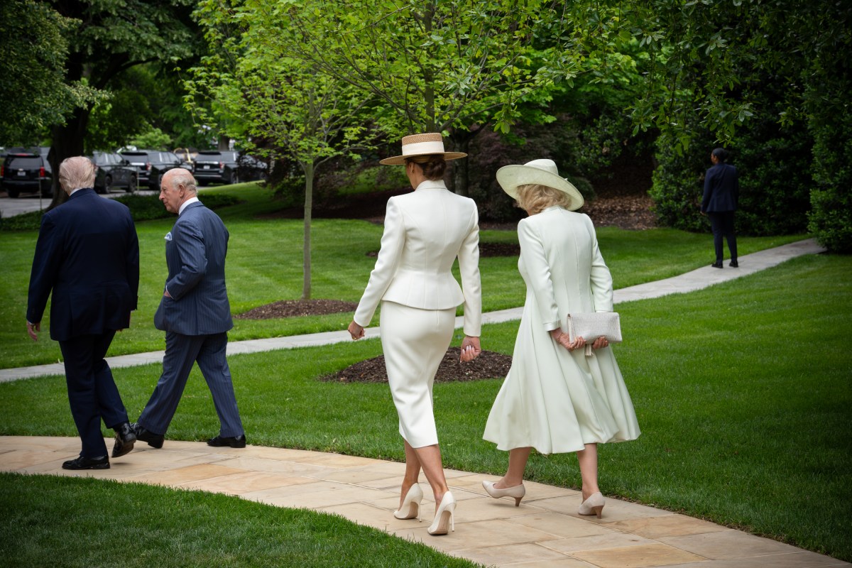 President Donald J. Trump and First Lady Melania Trump greet King Charles III and Queen Camilla of the United Kingdom at the South Portico during a State Arrival ceremony, Tuesday, April 28, 2026. (Official White House Photo by Andrea Hanks)
