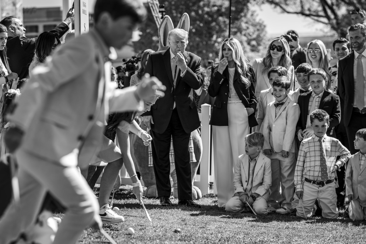 President Donald J. Trump and First Lady Melania Trump participate in activities with children at the White House Easter Egg Roll, Monday, April 6, 2026, on the South Lawn. (Official White House Photo by Daniel Torok)