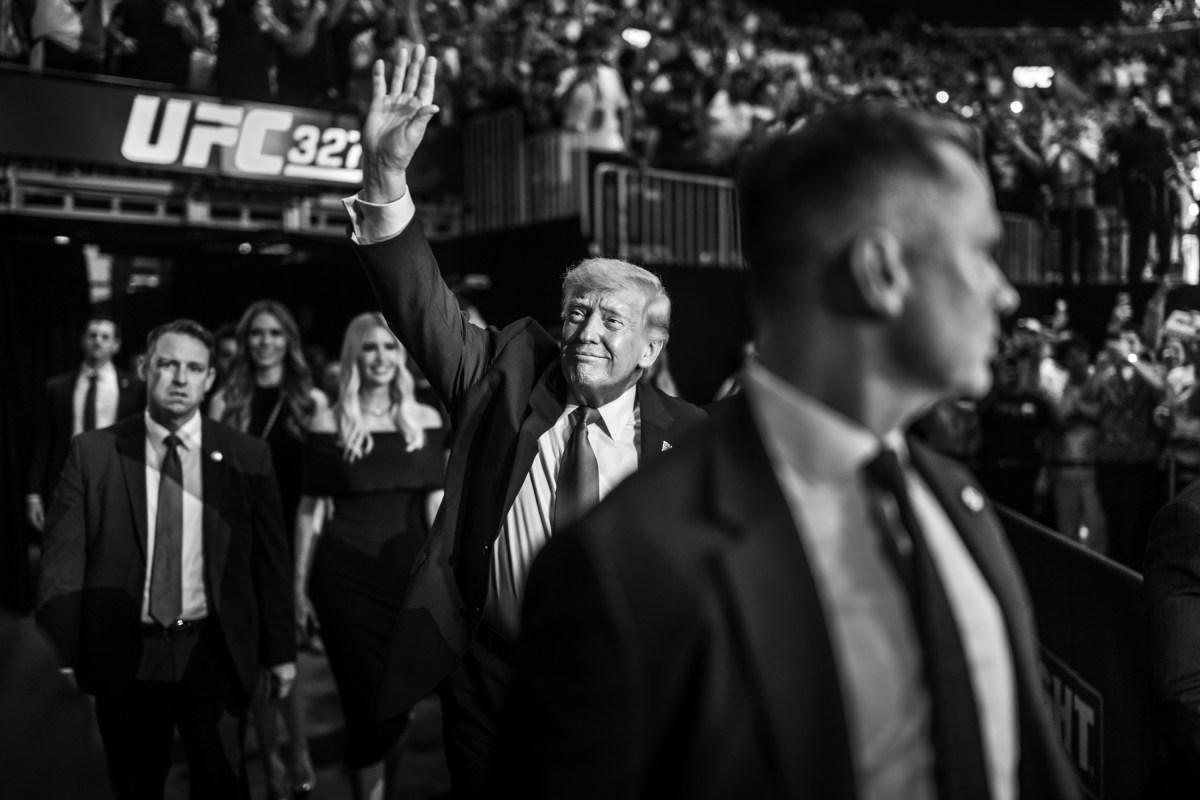 President Donald J. Trump speaks with UFC CEO Dana White backstage at the Kaseya Center in Miami, Florida, before UFC 327, Saturday, April 11, 2026. (Official White House Photo by Daniel Torok)