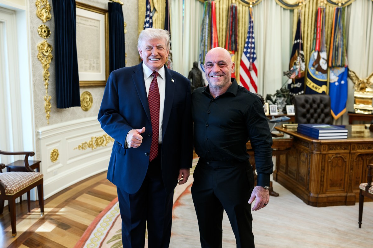 President Donald J. Trump speaks with Joe Rogan before signing an Executive Order accelerating medical treatments for serious mental illness, Saturday, April 18, 2026. (Official White House Photo by Daniel Torok)