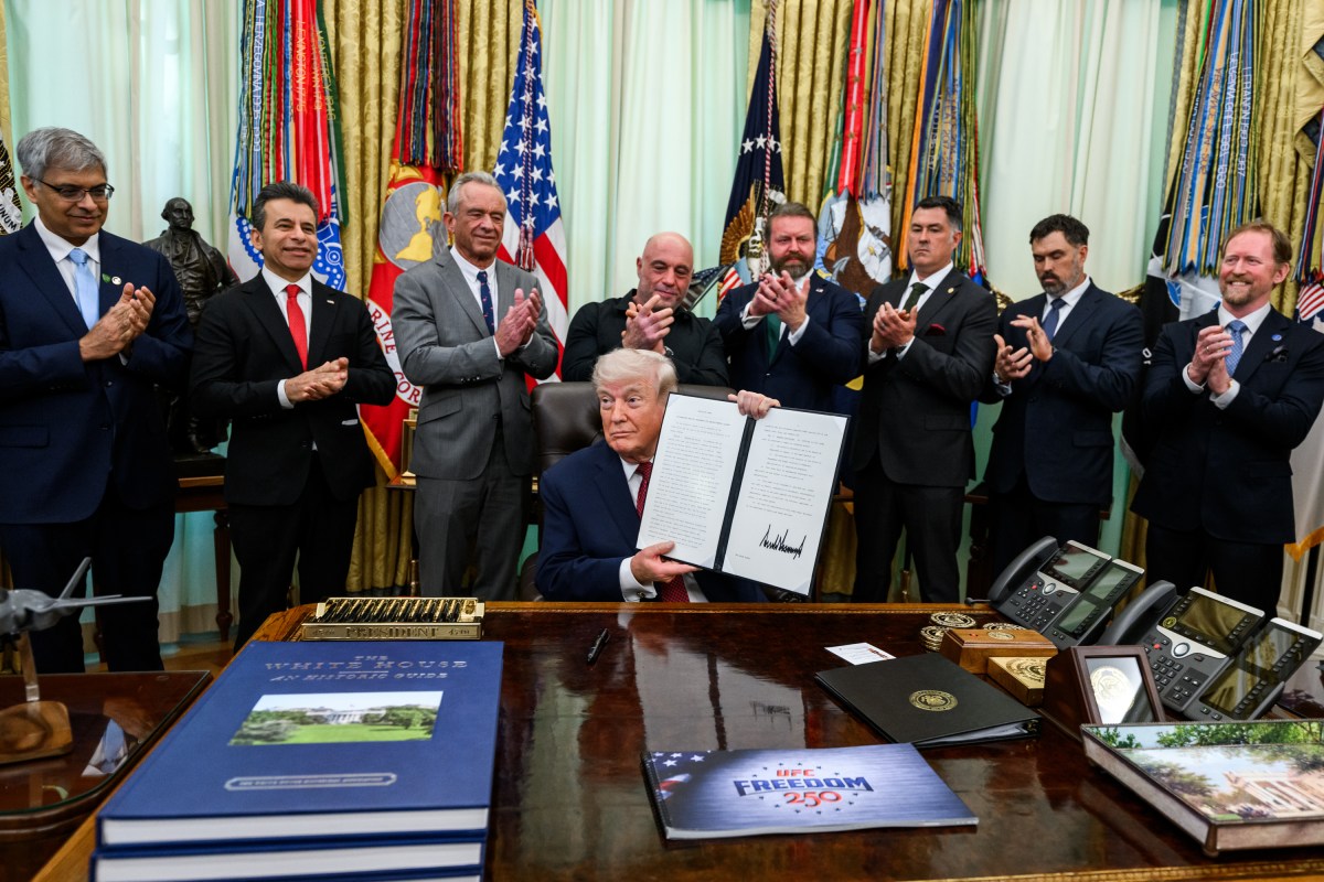 President Donald J. Trump holds a press conference after signing an Executive Order accelerating medical treatments for serious mental illness, Saturday, April 18, 2026, in the Oval Office. (Official White House Photo by Daniel Torok)