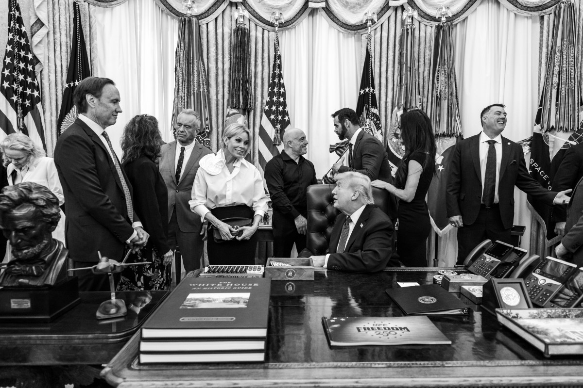 President Donald J. Trump speaks with guests after signing an Executive Order accelerating medical treatments for serious mental illness, Saturday, April 18, 2026, in the Oval Office. (Official White House Photo by Daniel Torok)
