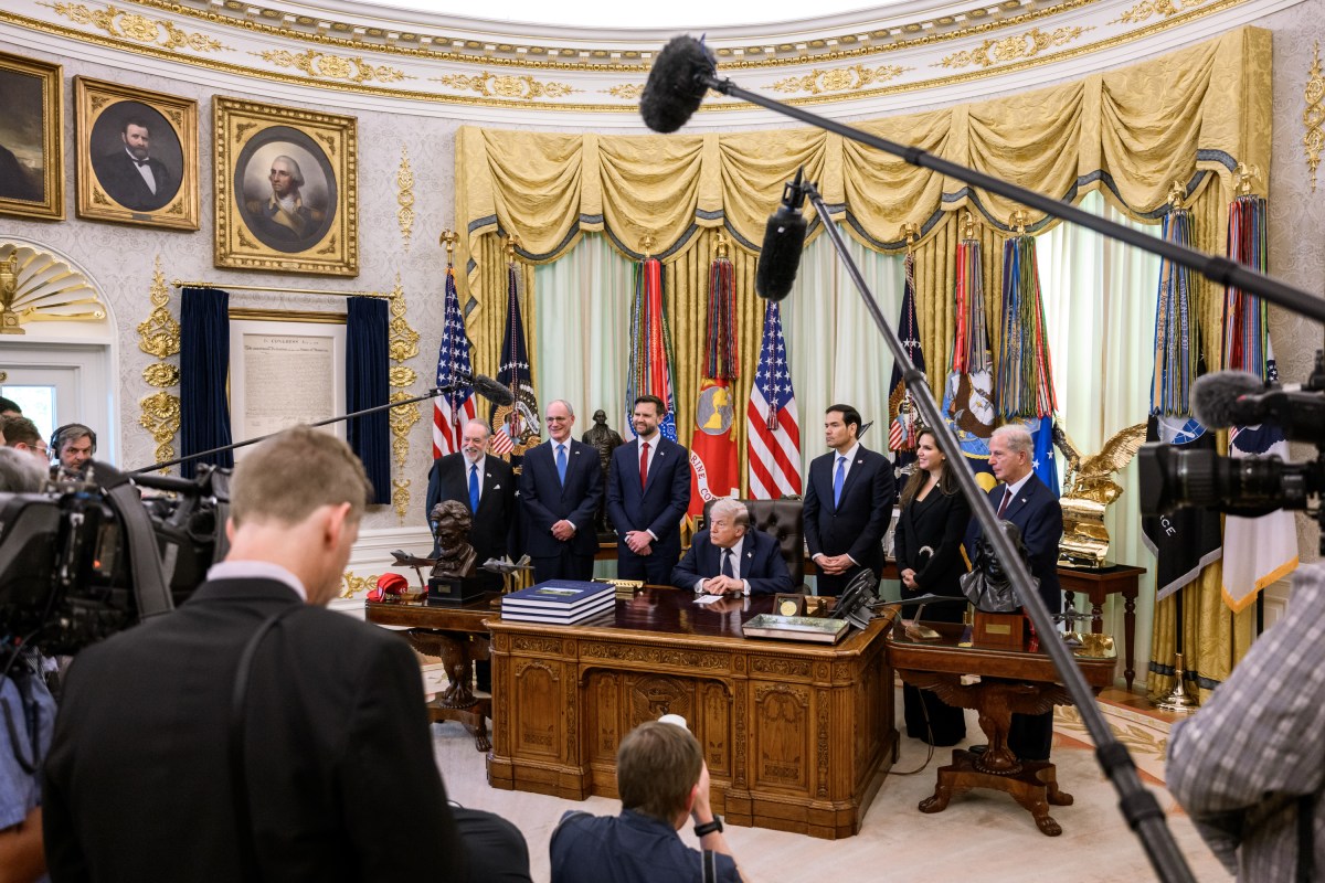 President Donald J. Trump meets with Lebanese Ambassador to the U.S. Nada Hamadeh, Israeli Ambassador to the U.S. Jay Michael Leiter, and U.S. Ambassador to Lebanon Michael Issa in the Oval Office, Thursday, April 23, 2026. (Official White House Photo by Joyce N. Boghosian)