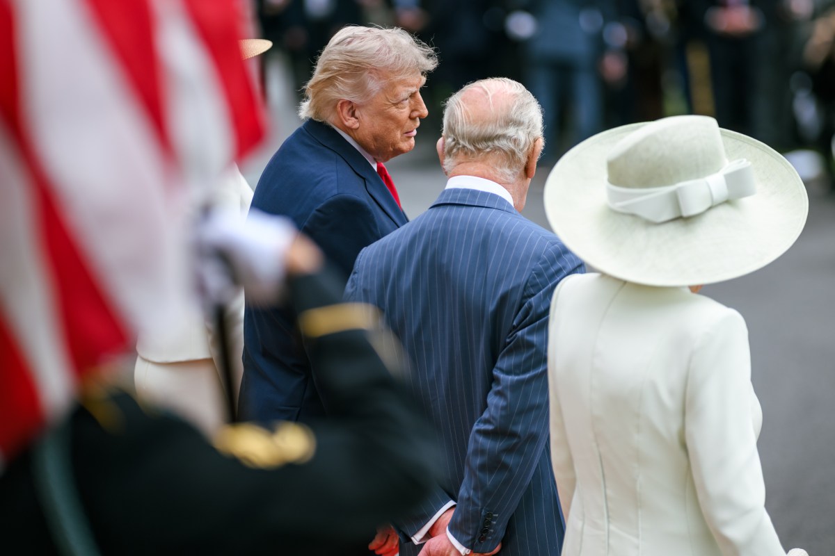 President Donald J. Trump and First Lady Melania Trump greet King Charles III and Queen Camilla of the United Kingdom at the South Portico during a State Arrival ceremony, Tuesday, April 28, 2026. (Official White House Photo by Daniel Torok)