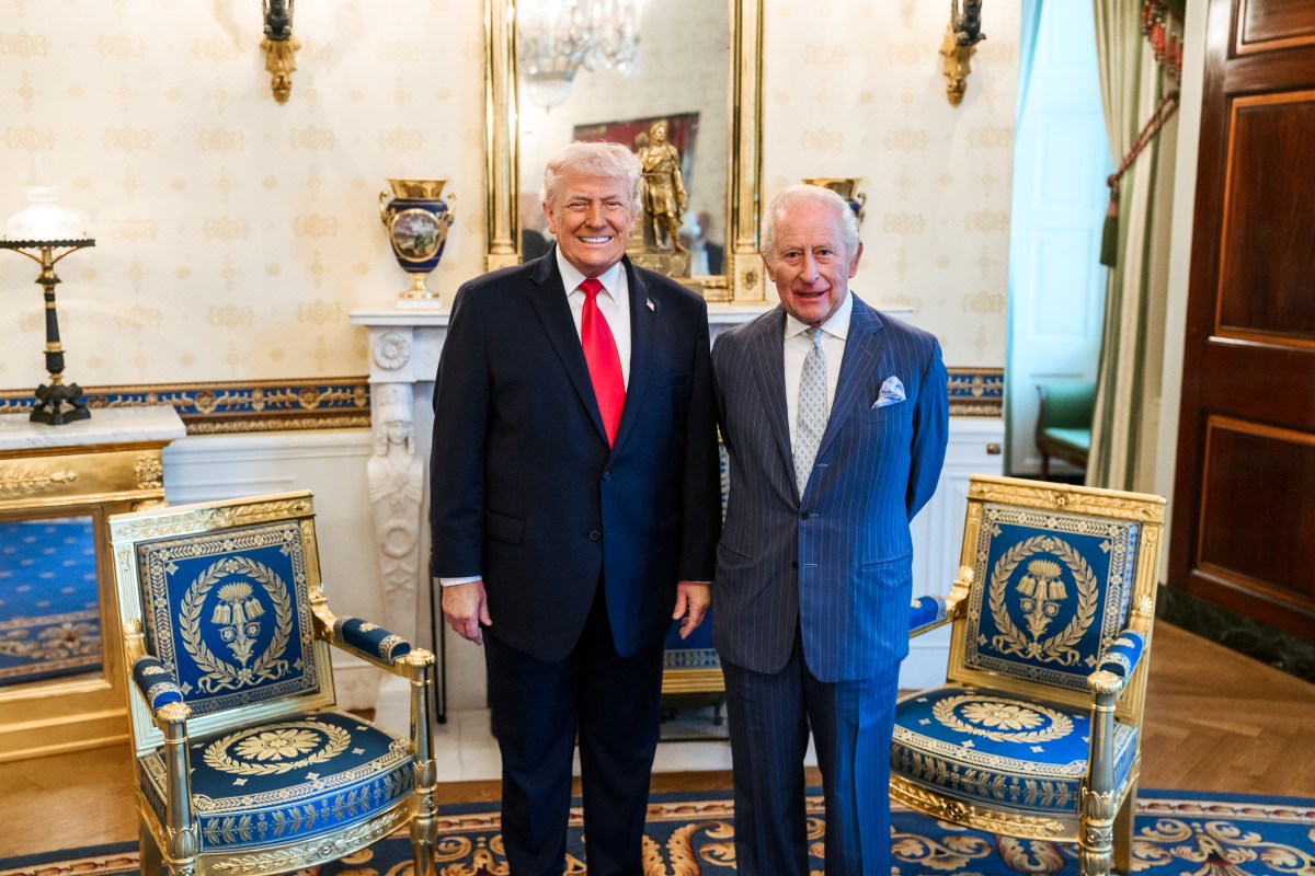 President Donald J. Trump, First Lady Melania Trump and King Charles III and Queen Camilla of the United Kingdom exchange gifts in the Blue Room of the White House after a State Arrival ceremony on the South Lawn, Tuesday, April 28, 2026. (Official White House Photo by Daniel Torok)