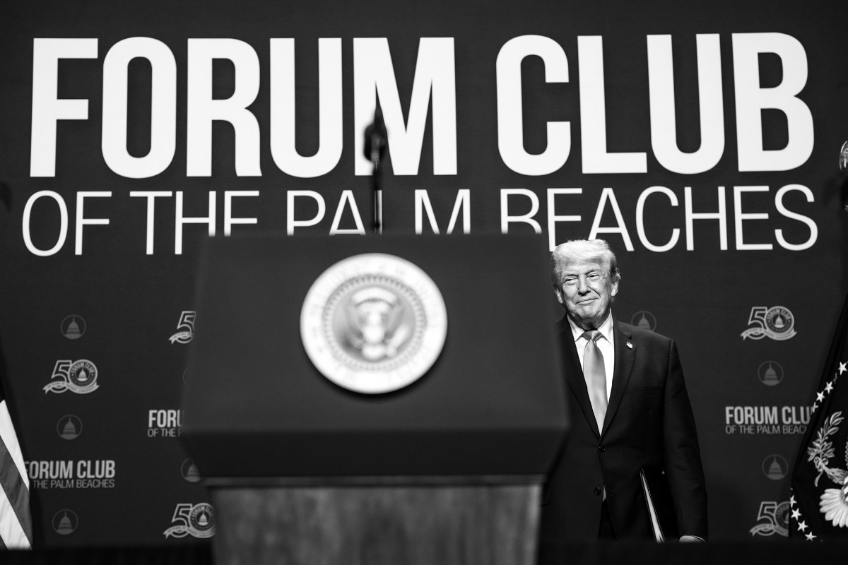 President Donald J. Trump attends a dinner for the Forum Club of the Palm Beaches, Friday, May 1, 2026, at the Raymond F. Kravis Center for the Performing Arts in West Palm Beach, Florida. (Official White House Photo by Daniel Torok).