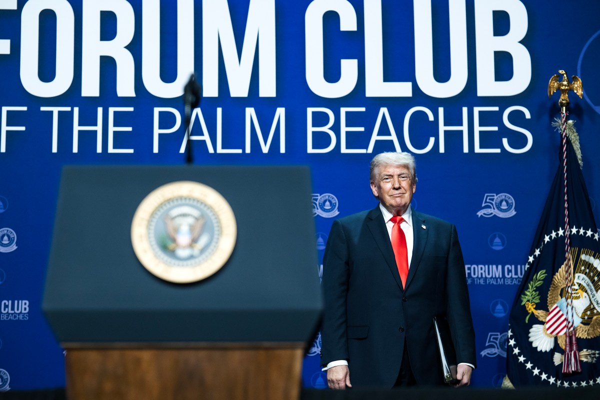 President Donald J. Trump attends a dinner for the Forum Club of the Palm Beaches, Friday, May 1, 2026, at the Raymond F. Kravis Center for the Performing Arts in West Palm Beach, Florida. (Official White House Photo by Daniel Torok).