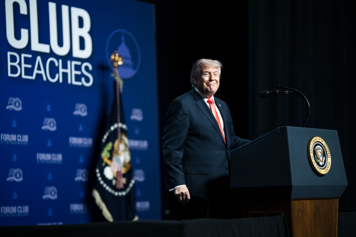 President Donald J. Trump attends a dinner for the Forum Club of the Palm Beaches, Friday, May 1, 2026, at the Raymond F. Kravis Center for the Performing Arts in West Palm Beach, Florida. (Official White House Photo by Daniel Torok).