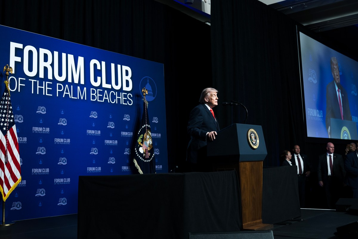 President Donald J. Trump attends a dinner for the Forum Club of the Palm Beaches, Friday, May 1, 2026, at the Raymond F. Kravis Center for the Performing Arts in West Palm Beach, Florida. (Official White House Photo by Daniel Torok).