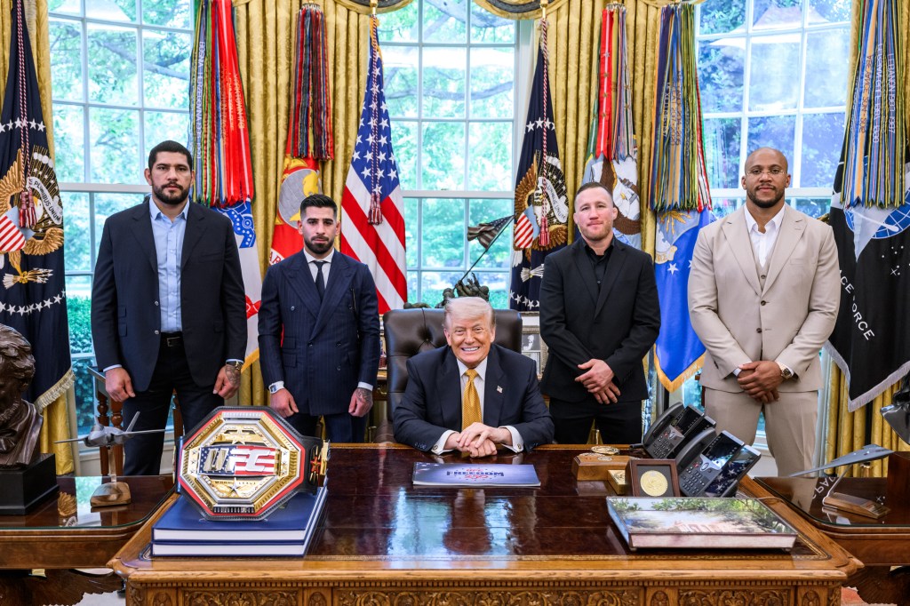 President Donald J. Trump meets with UFC fighters in the Oval Office, Wednesday, May 6, 2026. (Official White House Photo by Molly Riley)