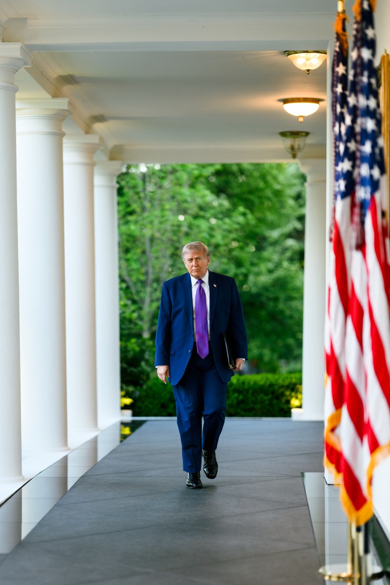 President Donald J. Trump hosts a Rose Garden Club dinner in honor of Police Week in the White House Rose Garden, Monday, May 11, 2026. (Official White House Photo by Molly Riley)