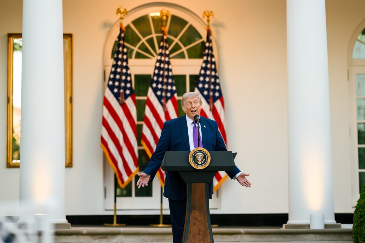 President Donald J. Trump hosts a Rose Garden Club dinner in honor of Police Week in the White House Rose Garden, Monday, May 11, 2026. (Official White House Photo by Molly Riley)