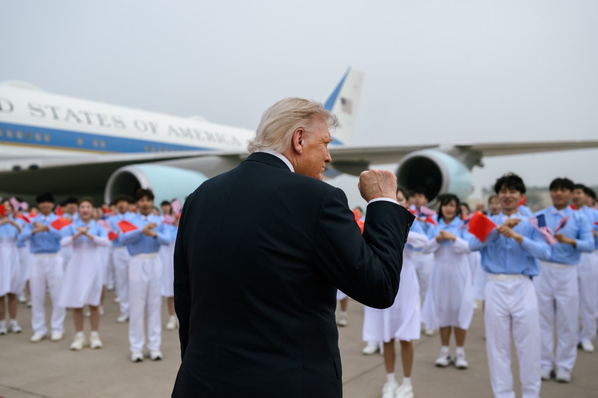 President Donald J. Trump greets Ambassadors David Perdue and Xie Feng, Executive Vice Minister of Foreign Affairs Ma Zhaoxu and Minister of Foreign Affairs Wang Yi at Beijing Capital International Airport, China on Friday, May 15, 2025, before boarding Air Force One en route Washington, D.C. (Official White House Photo by Daniel Torok)