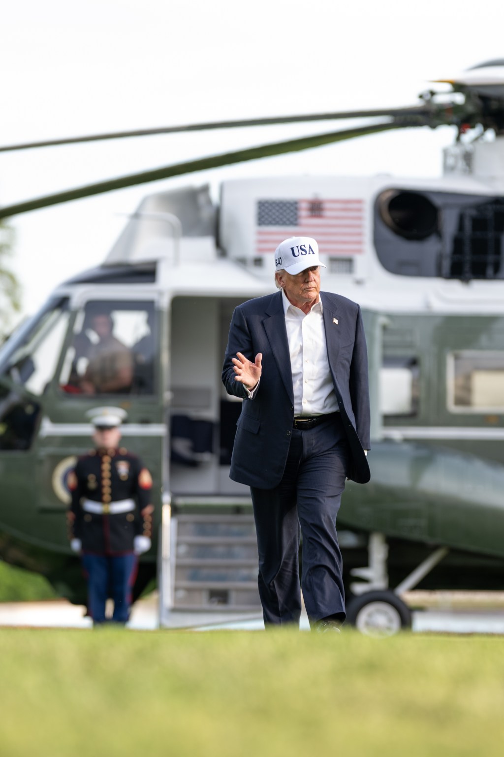 President Donald J. Trump disembarks Marine One on the South Lawn of the White House as he returns from a trip to China, Friday, May 15, 2026.  (Official White House Photo by Molly Riley)