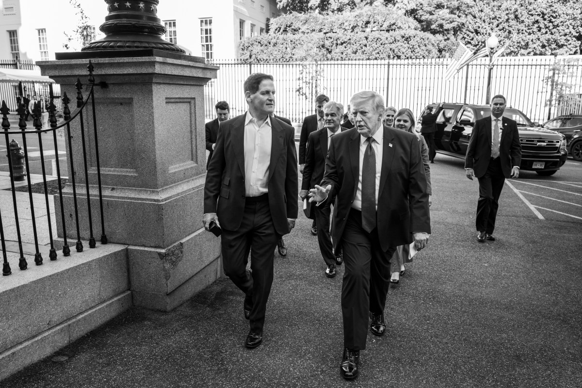 President Donald J. Trump and Cost Plus Drug Company Co-Founder Mark Cuban walk across West Executive Avenue to a Healthcare Affordability event at the Eisenhower Executive Office Building, Monday, May 18, 2026. (Official White House Photo by Joyce N. Boghosian)