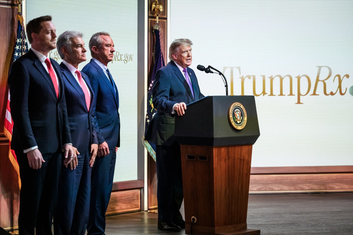 President Donald J. Trump participates in a Healthcare Affordability event at the Eisenhower Executive Office Building alongside Cost Plus Drug Company Co-Founder Mark Cuban, Medicare Director Chris Klomp, HHS Secretary Robert F. Kennedy, Jr. and CMMS Administrator Dr. Mehmet Oz, Monday, May 18, 2026. (Official White House Photo by Joyce N. Boghosian)