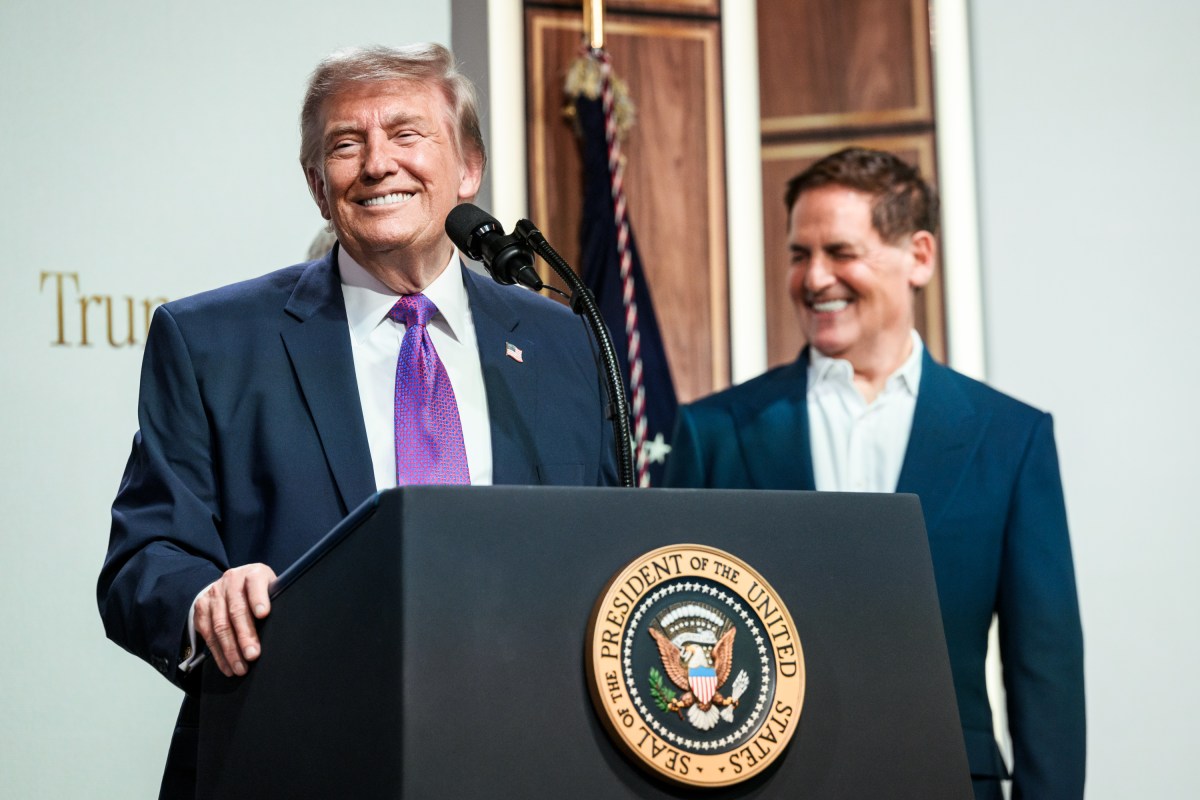 President Donald J. Trump participates in a Healthcare Affordability event at the Eisenhower Executive Office Building alongside Cost Plus Drug Company Co-Founder Mark Cuban, Medicare Director Chris Klomp, HHS Secretary Robert F. Kennedy, Jr. and CMMS Administrator Dr. Mehmet Oz, Monday, May 18, 2026. (Official White House Photo by Joyce N. Boghosian)