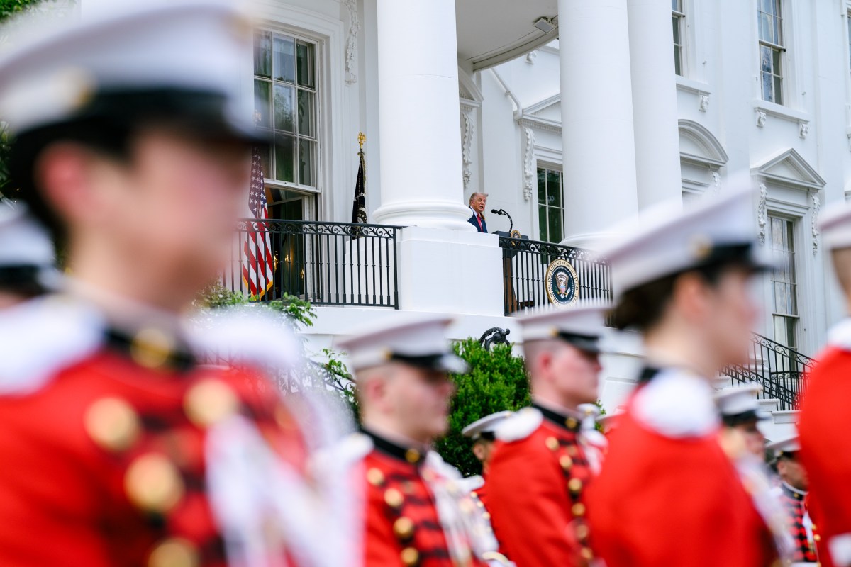 President Donald J. Trump and First Lady Melania Trump greet the crowd from the Blue Room Balcony during the Congressional Picnic on the South Lawn, Tuesday, May 19, 2026. (Official White House Photo by Daniel Torok)