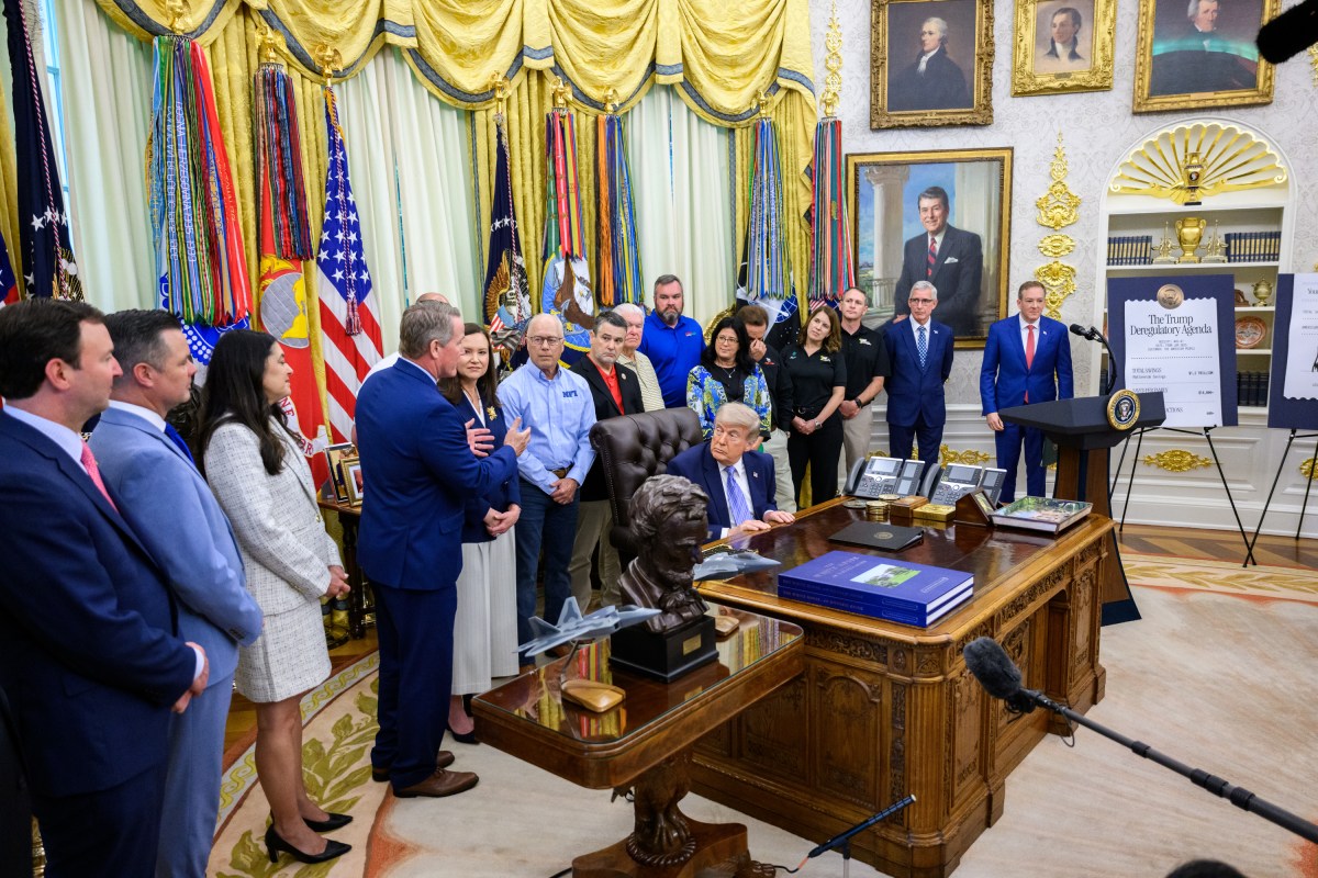 President Donald J. Trump participates in an announcement with EPA Administrator Lee Zeldin, Thursday, May 21, 2026, in the Oval Office. (Official White House Photo by Joyce Boghosian)