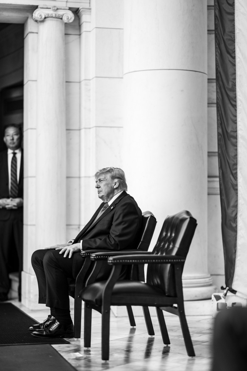 President Donald J. Trump participates in a Memorial Day ceremony at Arlington National Cemetery Amphitheater, Monday, May 25, 2026, in Arlington, Virginia. (Official White House Photo by Daniel Torok)