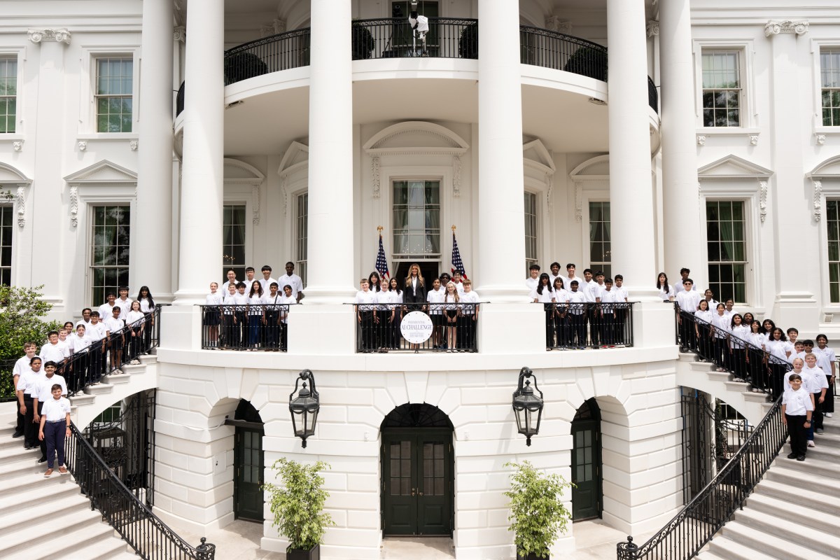 First Lady Melania Trump poses for a photo with student presenters at the Presidential Artificial Intelligence Challenge National Champion Awards, Tuesday, June 9, 2026, on the Blue Room Balcony of the White House.(Official White House Photo by Andrea Hanks)