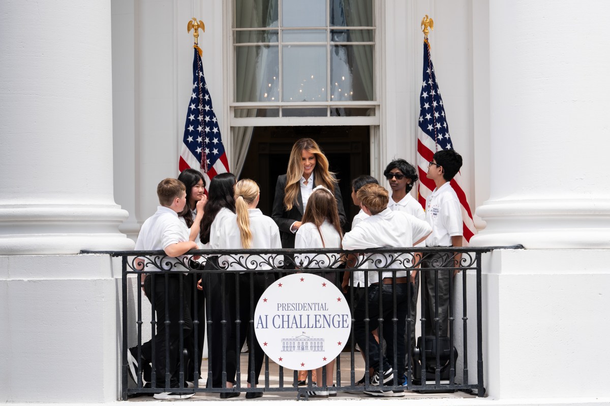 First Lady Melania Trump poses for a photo with student presenters at the Presidential Artificial Intelligence Challenge National Champion Awards, Tuesday, June 9, 2026, on the Blue Room Balcony of the White House.(Official White House Photo by Andrea Hanks)