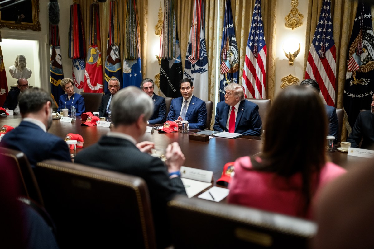 President Donald J. Trump holds a cabinet meeting in the Cabinet Room Wednesday, May 27, 2026. (Official White House Photo by Daniel Torok)