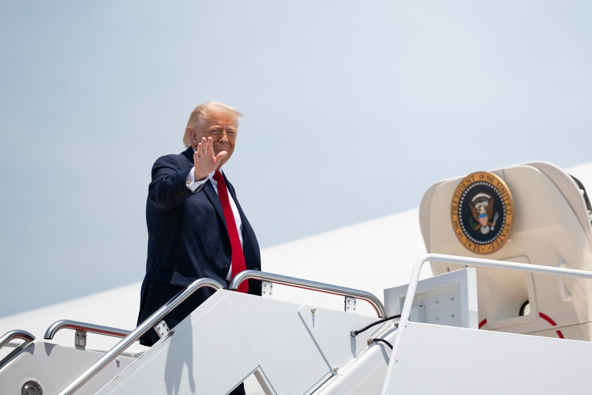 President Donald J. Trump boards Air Force One at Joint Base Andrews, Maryland on Friday, June 5, 2026, en route Chippewa Valley Regional Airport in Eau Claire, Wisconsin.(Official White House Photo by Joyce N. Boghosian)