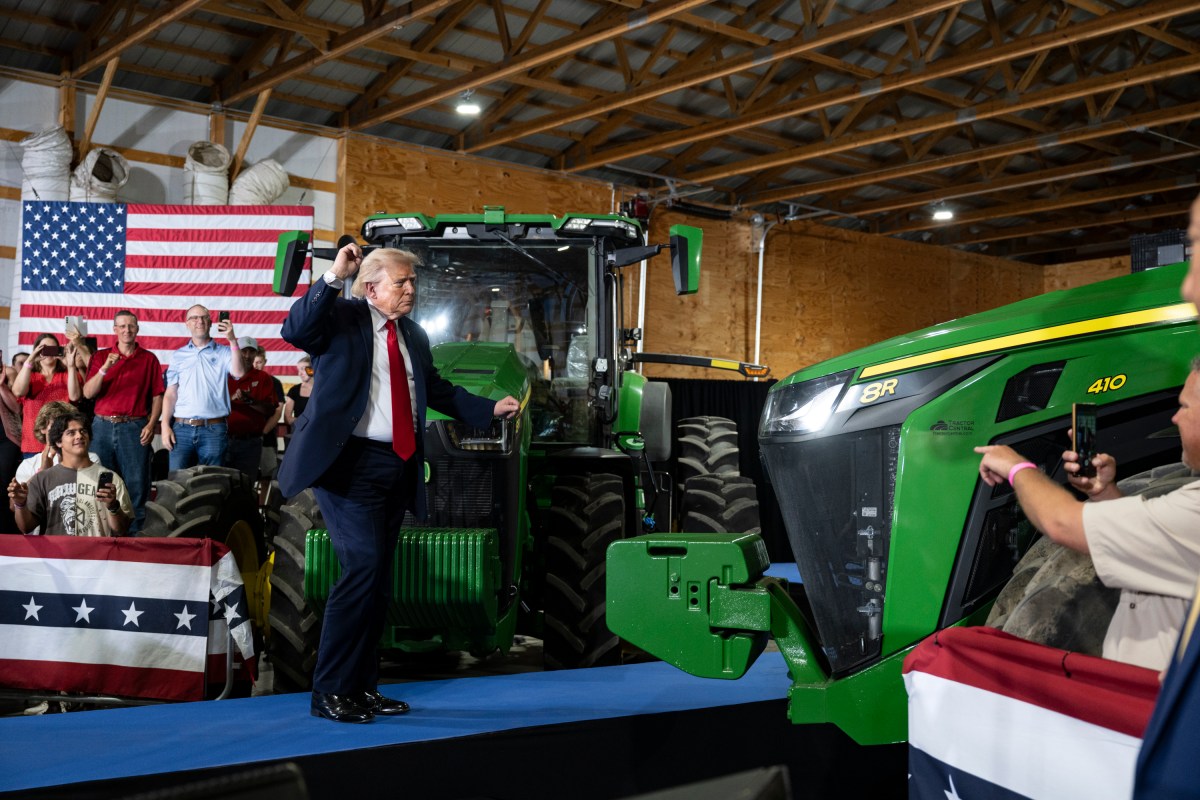 President Donald J. Trump participates in a roundtable discussion in support of Wisconsin farmers at Custer Farms in Eau Claire, Wisconsin on Friday, June 5, 2026. (Official White House Photo by Joyce N. Boghosian)
