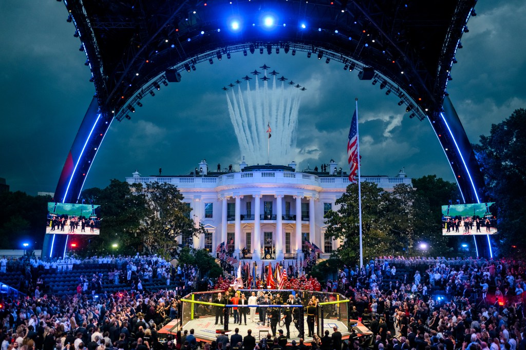 The U.S. Air Force Thunderbirds and the U.S. Navy Blue Angels perform a flyover at the White House during UFC Freedom 250, Sunday, June 14, 2026. (Official White House Photo by Daniel Torok)