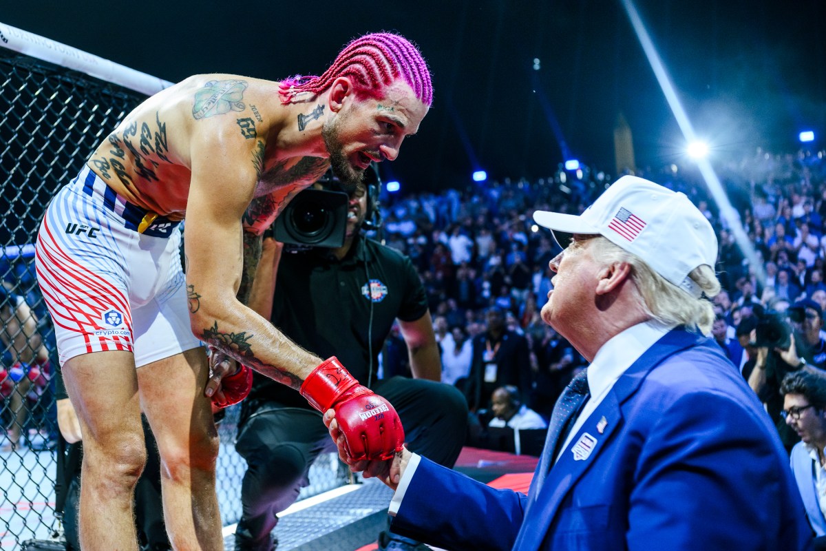 President Donald J. Trump attends UFC Freedom 250, the mixed martial arts event produced by the Ultimate Fighting Championship, Sunday, June 14, 2026, on the South Lawn of the White House. (Official White House Photo by Daniel Torok)