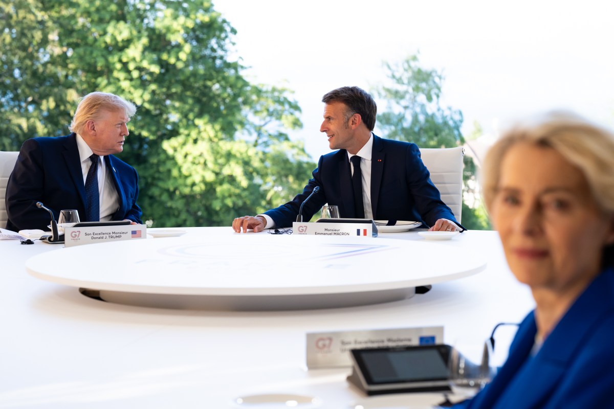 President Donald J. Trump participates in a working dinner with G7 leaders at the Hotel Royal Evian, Monday, June 15, 2026, during the G7 in Evians-les-Bains, France. (Official White House Photo by Daniel Torok)