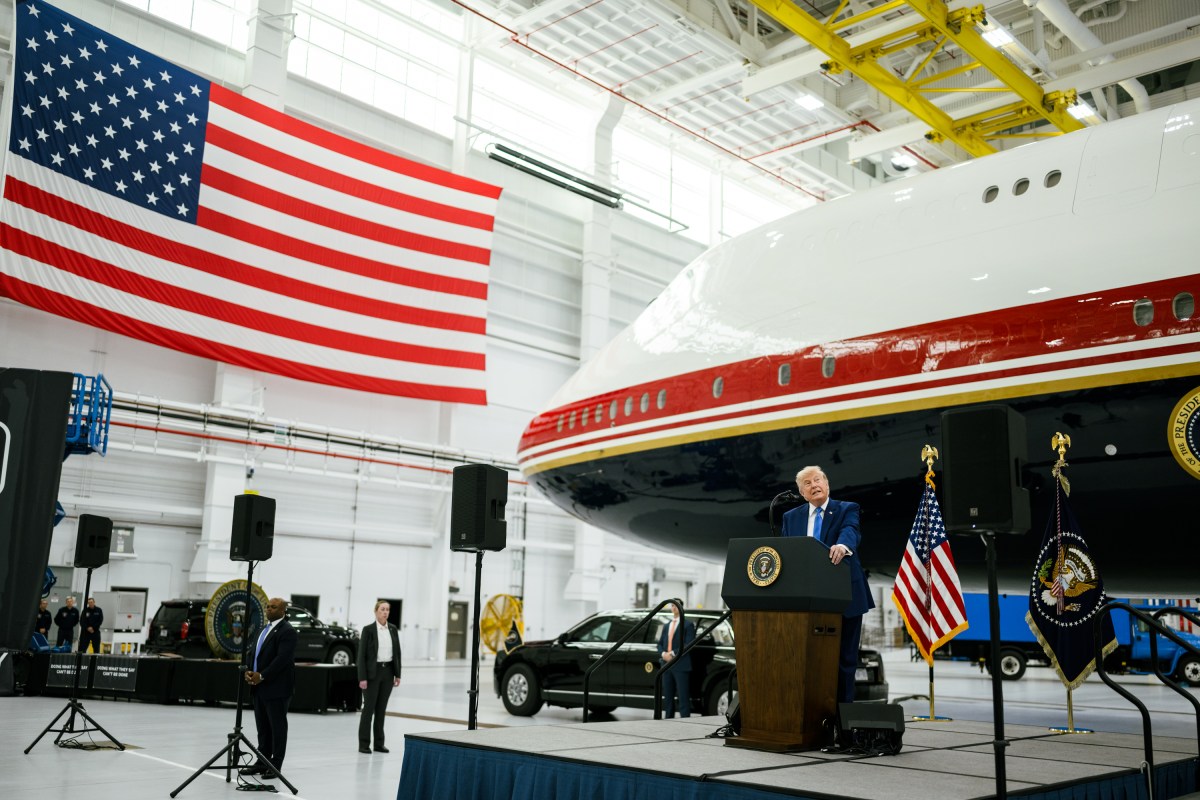 President Donald J. Trump tours the new Air Force One at Joint Base Andrews, Maryland on Friday, June 19, 2026. (Official White House Photo by Daniel Torok)