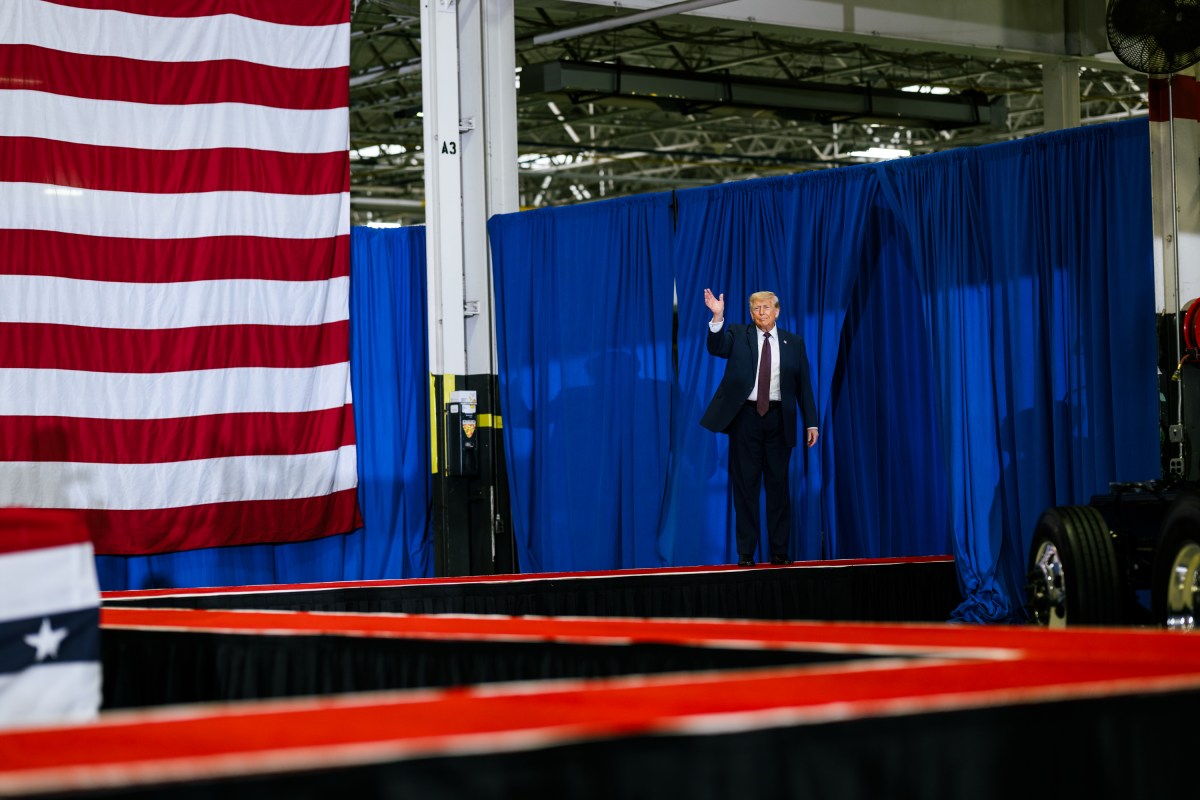 President Donald J. Trump delivers remarks at the Mack Trucks facility in Macungie, Pennsylvania, Tuesday, June 23, 2026. (Official White House Photo by Molly Riley)