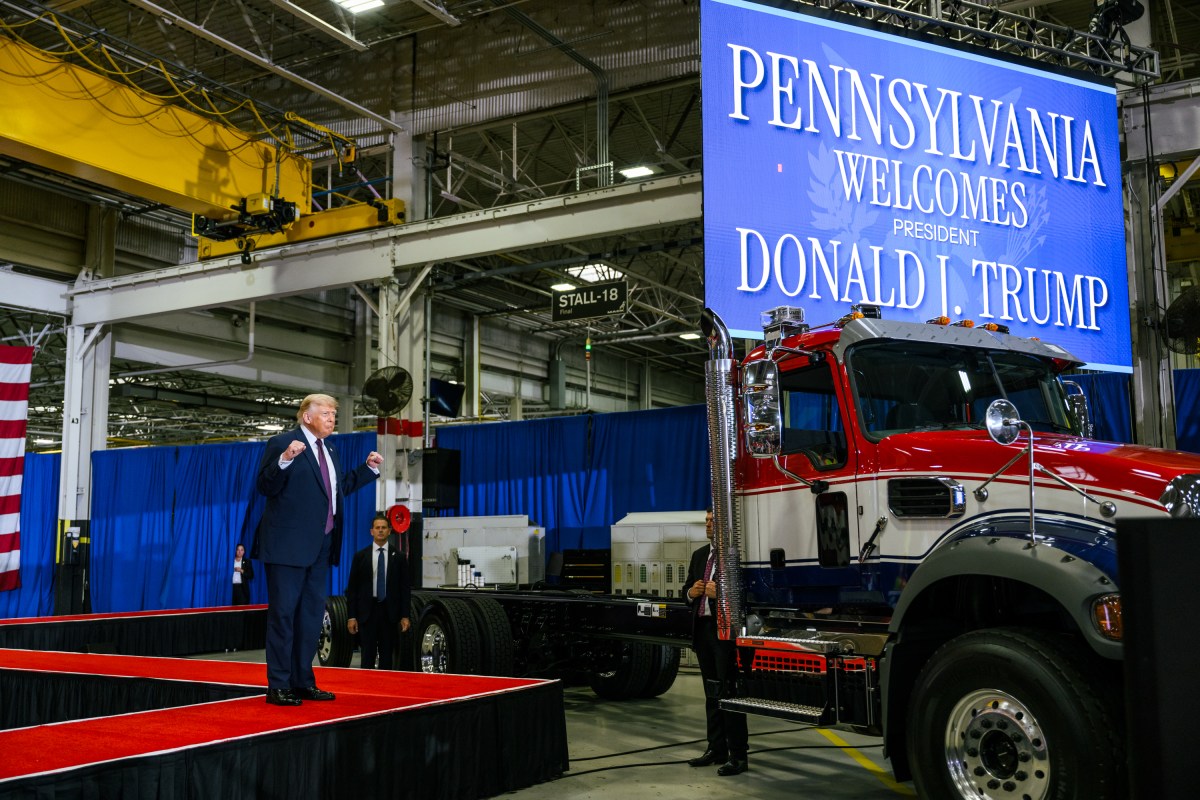 President Donald J. Trump delivers remarks at the Mack Trucks facility in Macungie, Pennsylvania, Tuesday, June 23, 2026. (Official White House Photo by Molly Riley)