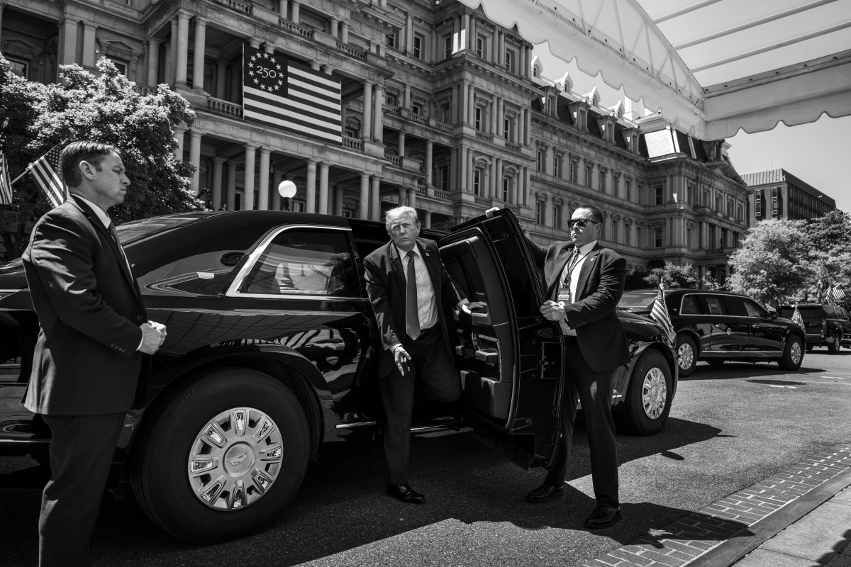 President Donald J. Trump returns to the White House on Wednesday, June 24, 2026, after meeting with GOP leadership at the U.S. Capitol in Washington, D.C. to discuss the bipartisan housing bill and the SAVE Act. (Official White House Photo by Joyce N. Boghosian)